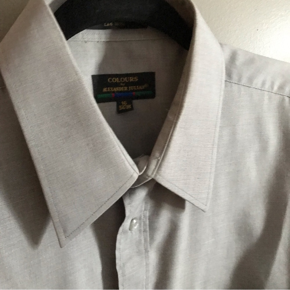 Men’s Button up. Grey.